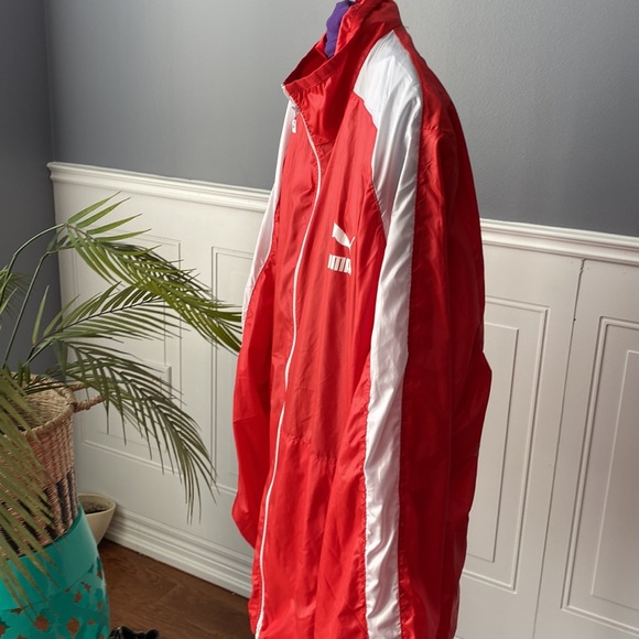 Puma T7 Super Light Jacket Red - Picture 4 of 5